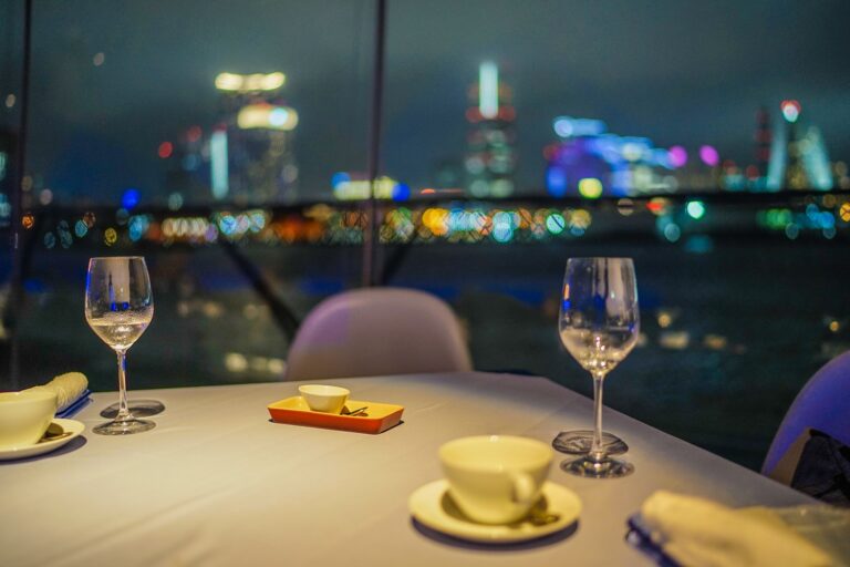 店内BGMに高級感・ラグジュアリーな音楽を！安い・早い・月額980円でお店の雰囲気をアップグレード！