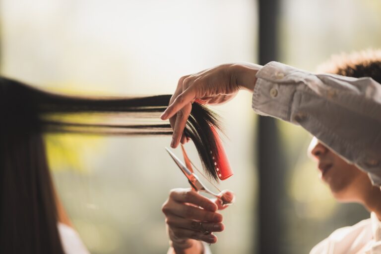 美容室の店内音楽は著作権フリーの格安サブスクでコスパ良く！